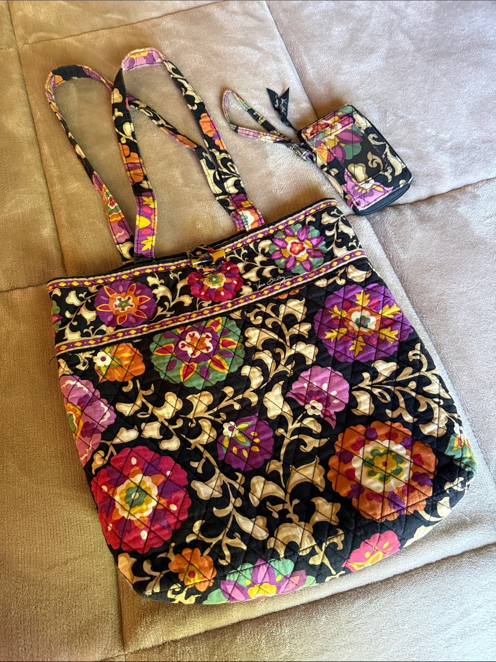Vera Bradley Suzani Pattern Quilted Tote with Wristlet